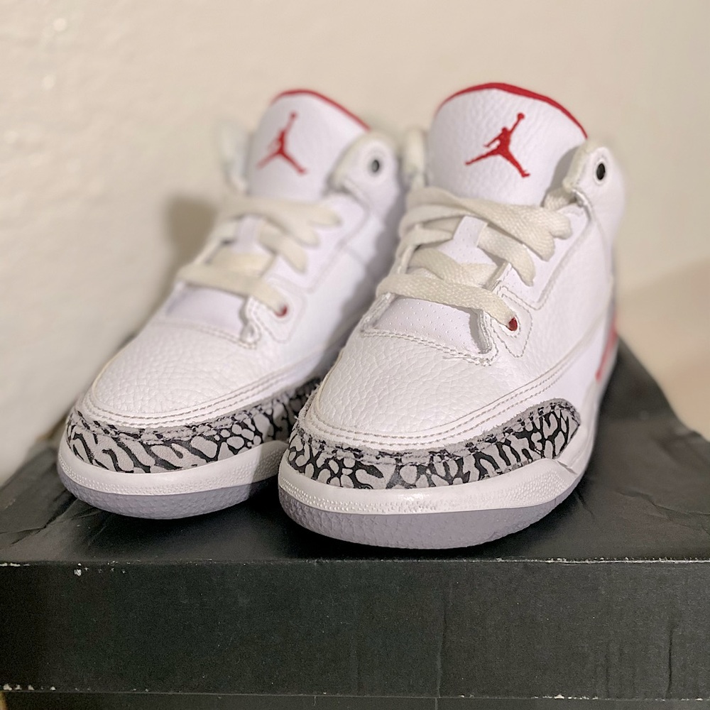 White Jordan Retro 3 - Boys' Preschool Size 1Y